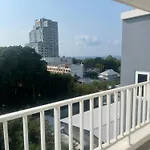 Apartment New Circle Phratamnak Pattaya