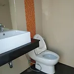 New Circle Phratamnak Apartment