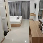 New Circle Phratamnak