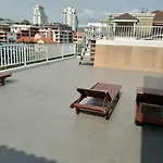 Apartment New Circle Phratamnak *