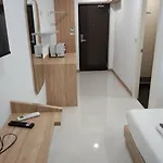 New Circle Phratamnak