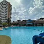 Mina View Condo 12