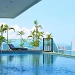 อพาร์ทเม้น Penthouse With Great View *
