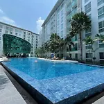 Center * Pattaya