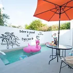 Pupae Pool Villa Pattaya