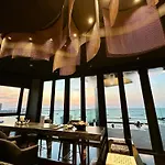 Edge Cozy Vacation Condo Infinite Sky Pool