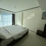 秘狗公寓grand Avenue Condo