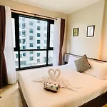 The Base 100 By Numam Pattaya