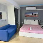 芭提雅中心地带 Centara Avenue 一房公寓6楼紧邻海滩, 酒吧街, 购物中心