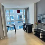 Apartment 芭提雅中心地带 Centara Avenue 一房公寓6楼紧邻海滩, 酒吧街, 购物中心 Pattaya