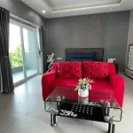 Michelle House Pool Pattaya