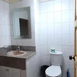 อพาร์ทเม้น Spacious Seaview 3br Apartment:direct Access *