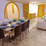 อพาร์ทเม้น Spacious Seaview 3br Apartment:direct Access Pattaya