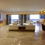 Spacious Seaview 3br Apartment:direct Access อพาร์ทเม้น *