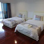 Spacious Seaview 3br Apartment:direct Access อพาร์ทเม้น Pattaya