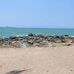 Spacious Seaview 3br Apartment:direct Access อพาร์ทเม้น *