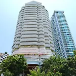 Spacious Seaview 3Br Apartment:Direct Beach Access