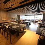 โรงแรม The Sun Xclusive