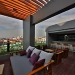 The Sun Xclusive โรงแรม Pattaya
