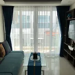 Luxury Business Suits In Grand Avenue By Estates อพาร์ทเม้น *