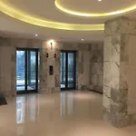 อพาร์ทเม้น Luxury Business Suits In Grand Avenue By Estates *