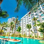 芭提雅市区阿卡迪亚泳池民宿arcadia Beach Near Walking Street