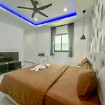 Pool 431 Nearby Walking Street Pattaya