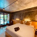 Paradise Land โรงแรม 3*