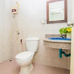 โรงแรม สุทัศน์คอร์ท 5 3*