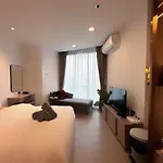 อพาร์ทเม้น Edge 豪华公寓 *