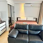 Centara Avenue Studio Room Poolview 6Th Floor
