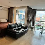 Centara Avenue Poolview 6th Floor อพาร์ทเม้น *