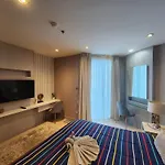 Sands Pratamnak