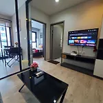 Apartment The Base At Pattaya