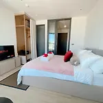 อพาร์ทเม้น The Edge Seaview Pattaya
