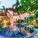 Luxury Garden Pool Near & Walking Street