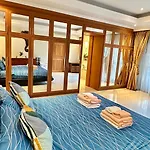 Villa Luxury Garden Pool Near & Walking Street Pattaya