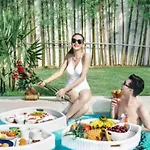 Villa Luxury Garden Pool Near & Walking Street
