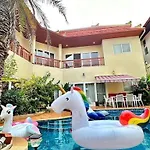 Luxury Garden Pool Near & Walking Street