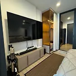 Luxury Edge