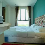 Grande Carribean L Guest Friendly L Seaview Pool View In อพาร์ทเม้น