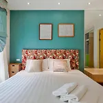 อพาร์ทเม้น Grande Carribean L Guest Friendly L Seaview Pool View In Pattaya