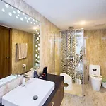 อพาร์ทเม้น Grand Avenue By Tech Pattaya