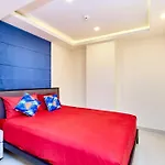 Grand Avenue By Tech Apartment