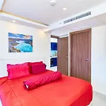 อพาร์ทเม้น Grand Avenue By Tech Pattaya