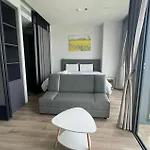 The Andromeda Seaview อพาร์ทเม้น