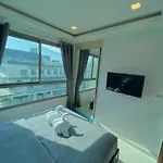 Arcadia Con Apartment *