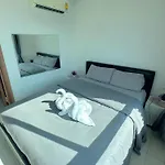 Arcadia Con Apartment *