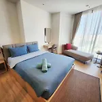 Edge芭提雅豪华公寓 单卧室套房 海滩商场步行几分钟 Apartment *