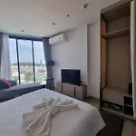 Edge芭提雅豪华公寓 单卧室套房 海滩商场步行几分钟 Apartment